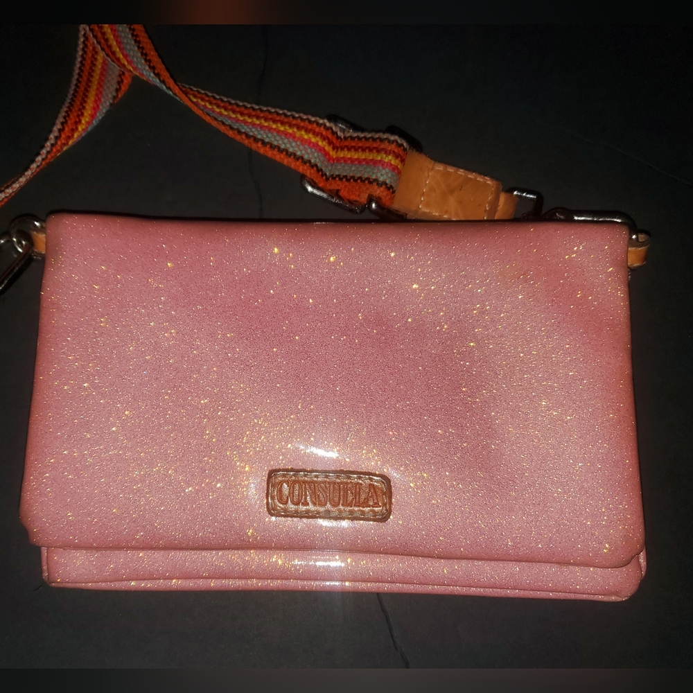 Consuela Diggi Uptown Crossbody ⭐️🩷Pink Glitter 💗 Gently worn ✨️